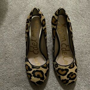 Sam Edelman leopard pump